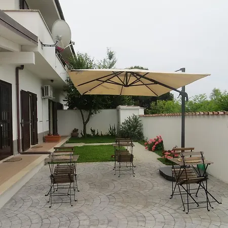 Oda ve Kahvaltı Alba E Tramonto