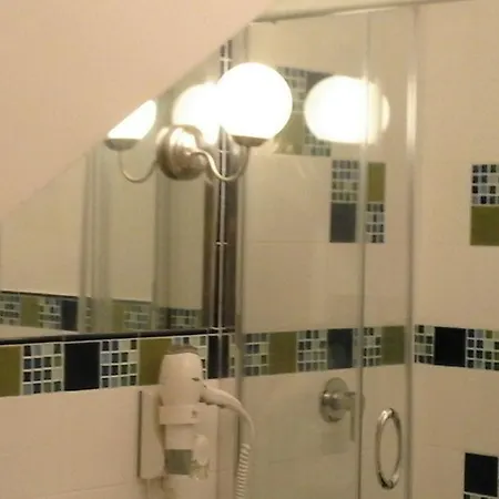 住宿加早餐酒店 Alba E Tramonto 菲乌米奇诺